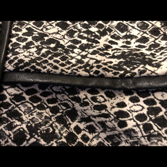 GUESS Strapless snakeskin tulip dress - Picture 5 of 7